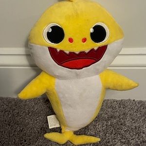 Pinkfong Baby Shark Plush Stuffed Animal Yellow Lovey Toy Soft 12"